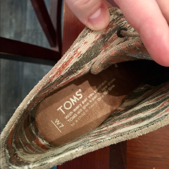 Toms suede bootie Nwot - Picture 4 of 7